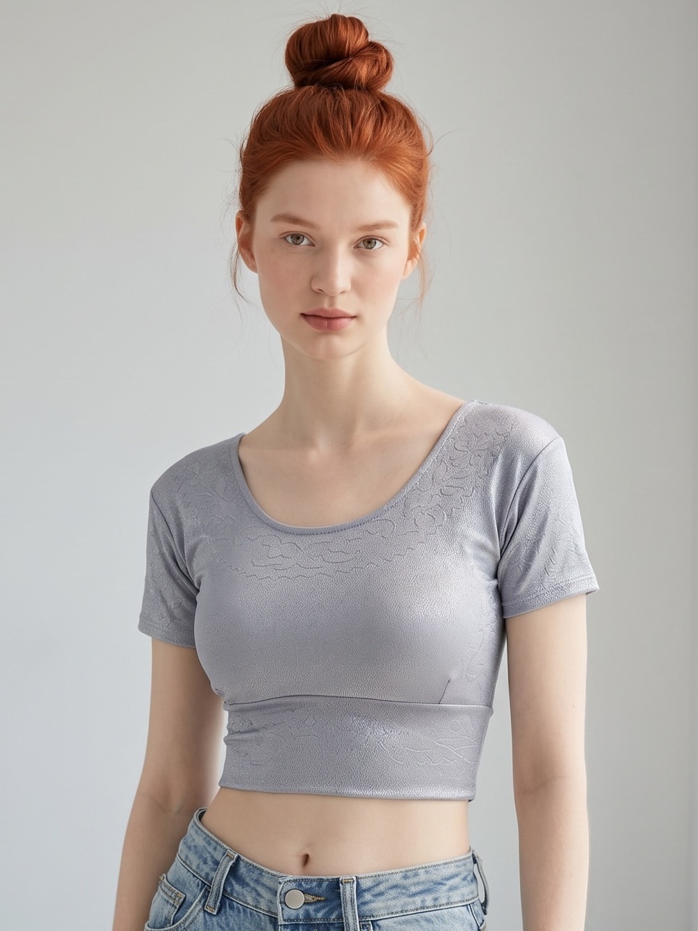 Vintage Y2K Short Sleeve Scoop Neck Crop Top in Light Lilac. Rave. Nightclub